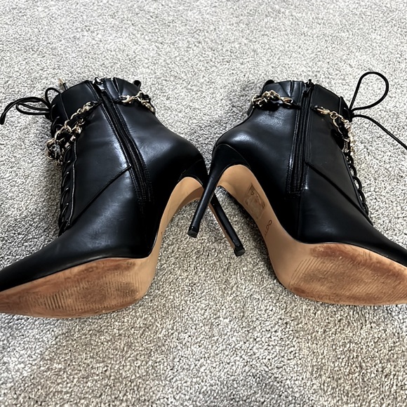 Aldo lace up stiletto booties with chains - Picture 5 of 6